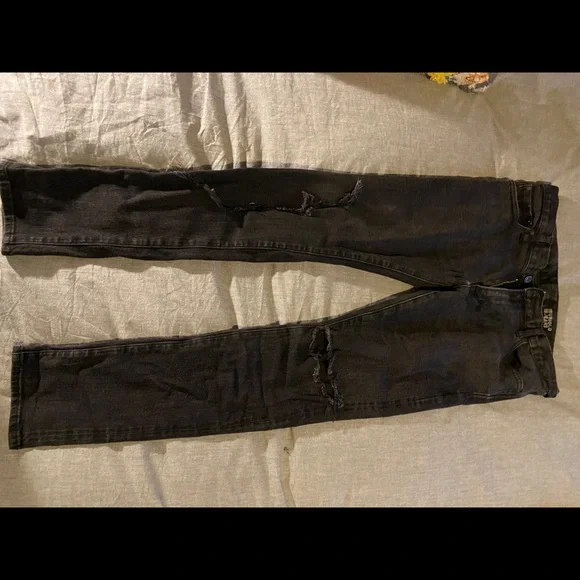 Uniqlo black sim jeans size 33x33